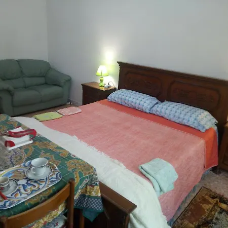Bed & Breakfast 56 Euro A Notte *